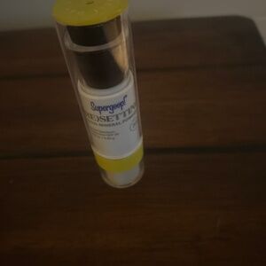 Supergoop mineral powder new sealed